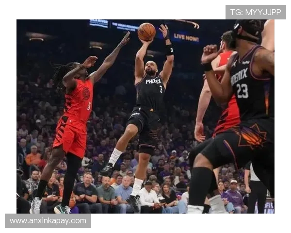 开拓者险胜太阳首轮战马刺